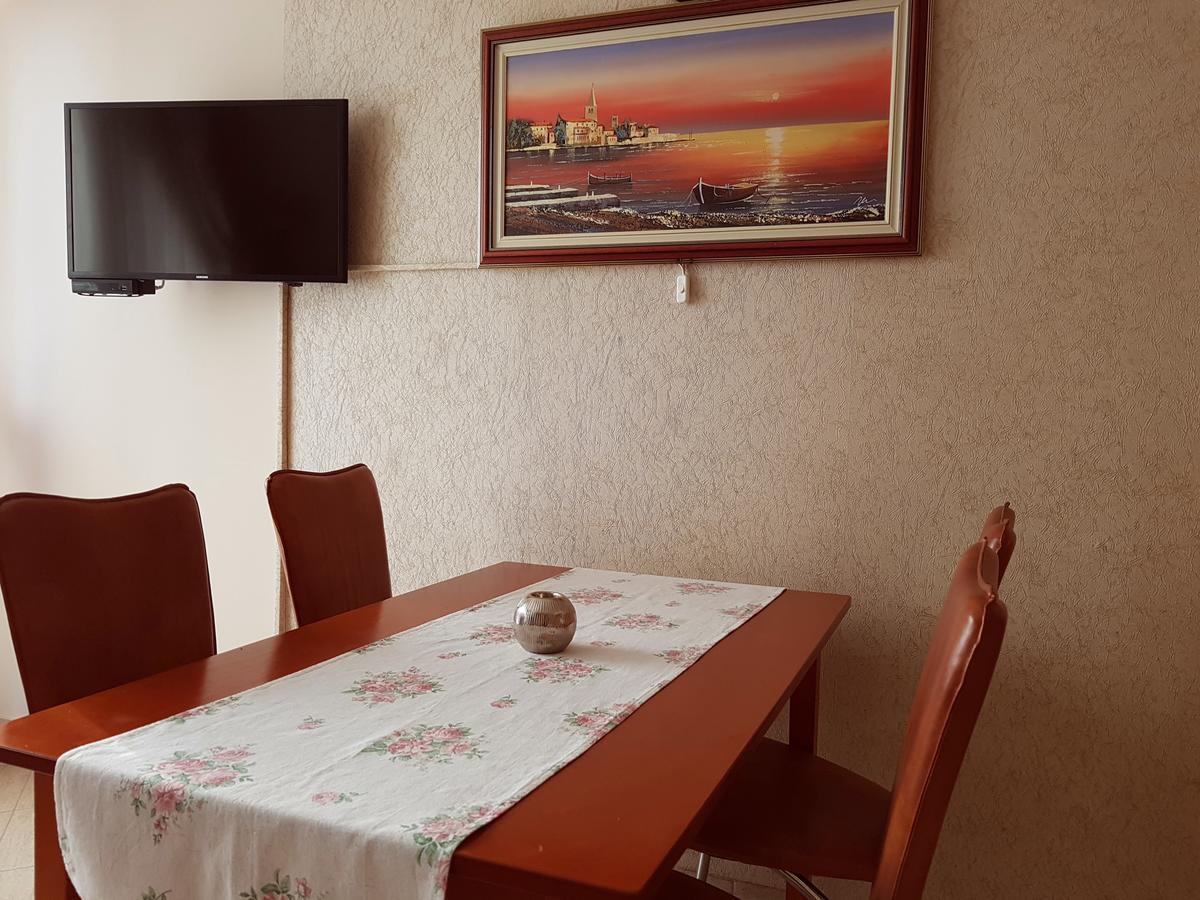 Apartment Lola