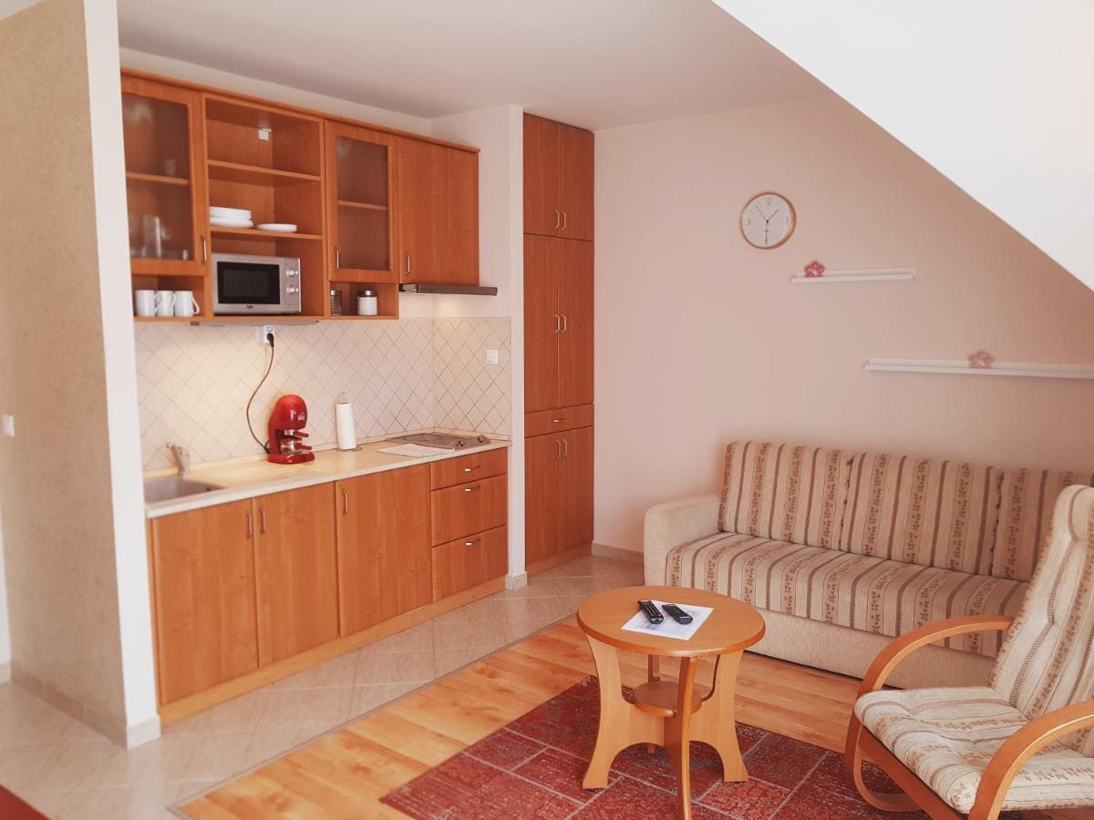 Apartment Lola
